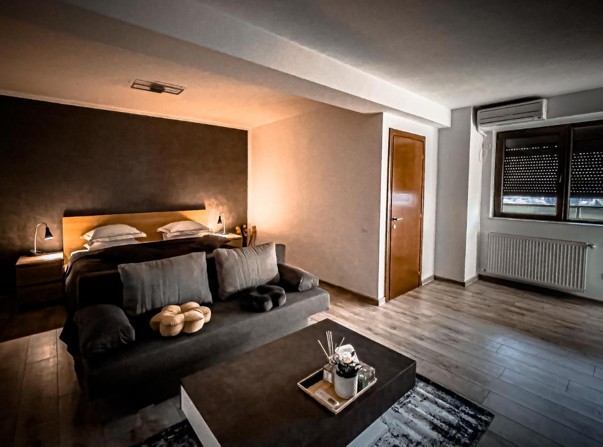 Shiro Lägenhet Bukarest Exteriör bild