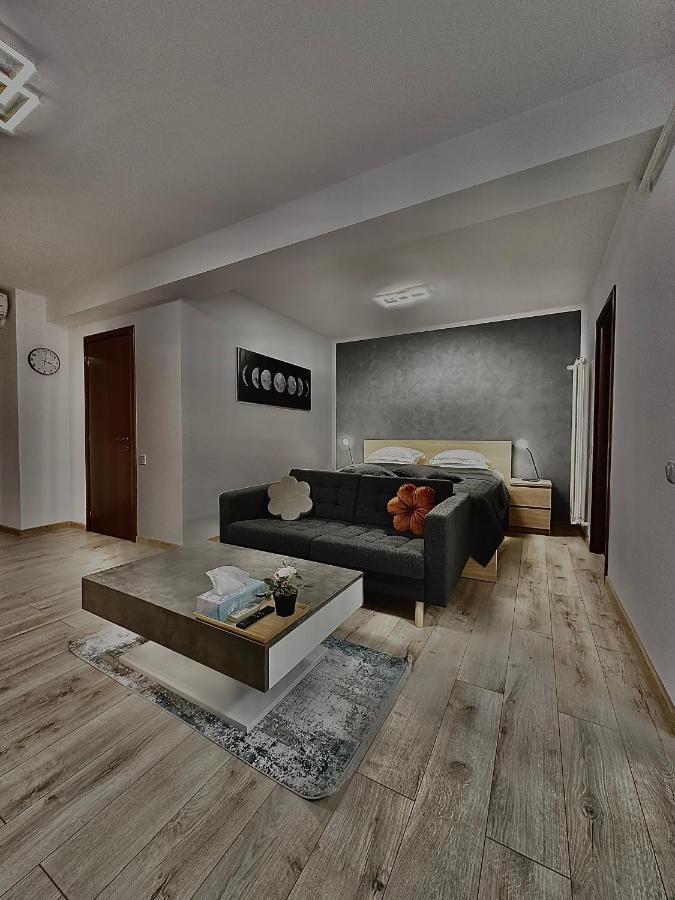 Shiro Lägenhet Bukarest Exteriör bild