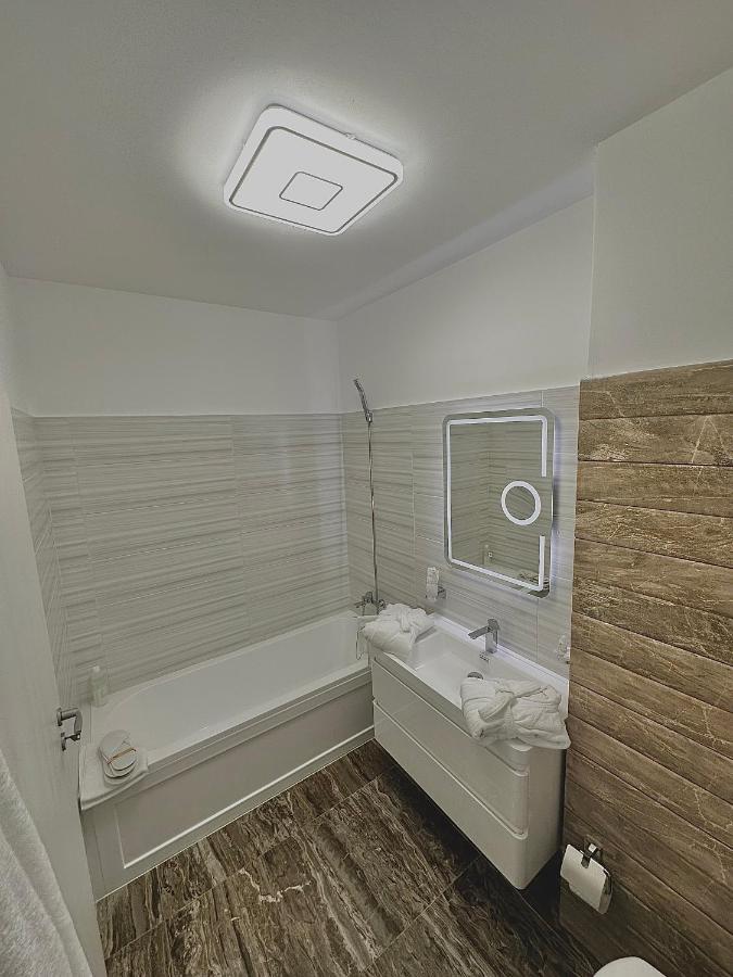 Shiro Lägenhet Bukarest Exteriör bild